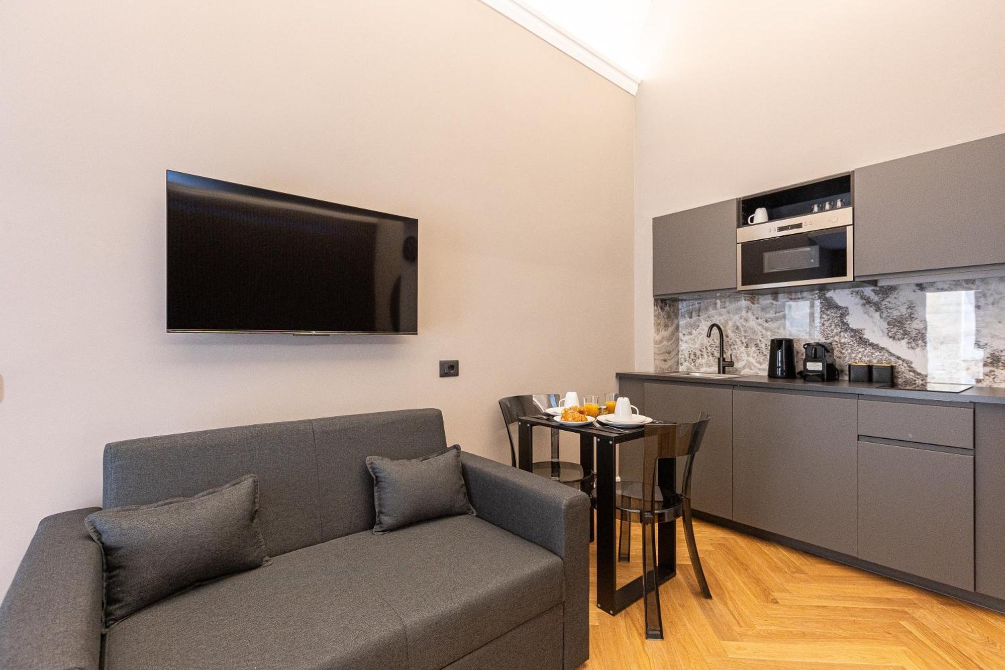 Luxury Suite Trevi Рим Экстерьер фото